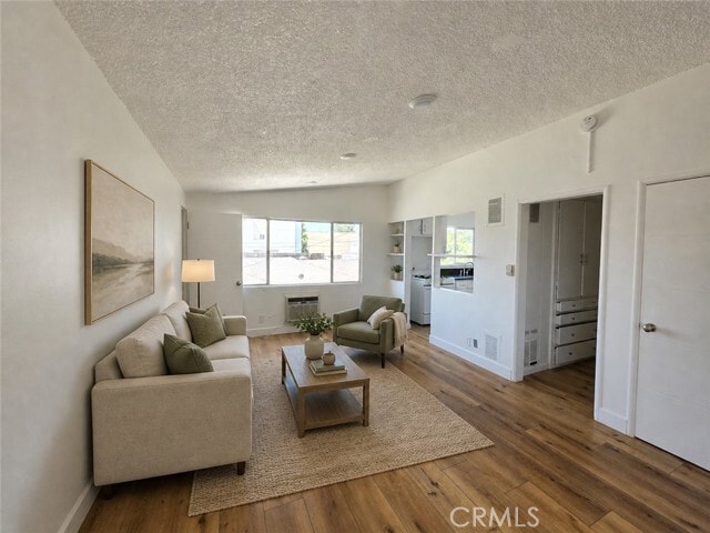 Building Photo - 6018 Hazelhurst Pl