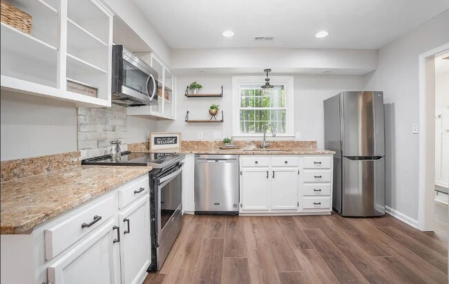 Foto del edificio - 130 Shady Meadow Cir