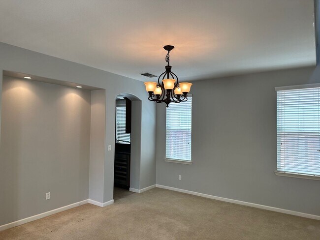 Foto del edificio - Spacious 4 Bed, 3 Bath House in Mountain House, CA