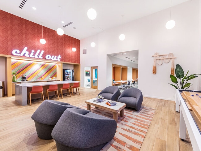 Foto del edificio - Embark Apartments