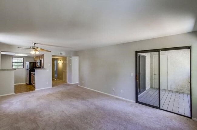 Building Photo - Desirable Rancho Rancho Bernardo 2 bedroom...