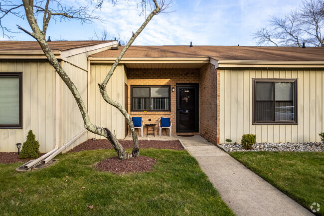 Entrada del típico - Covered Bridge Condominiums