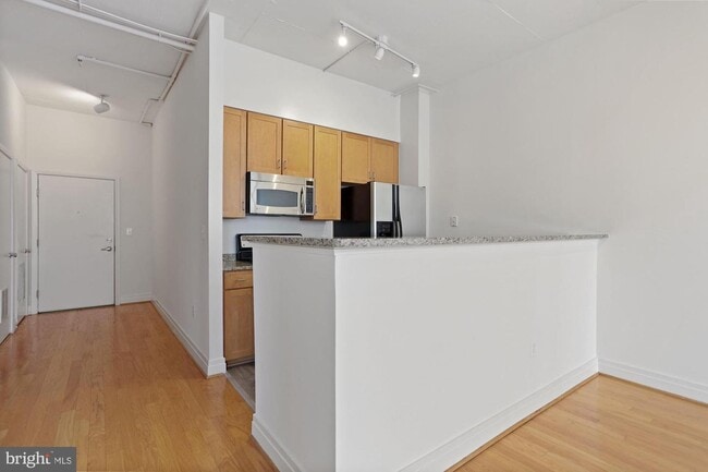 Building Photo - 2020 12th St NW