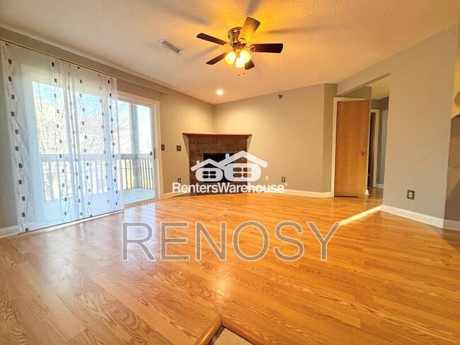 Building Photo - 10151 Sutton Dr