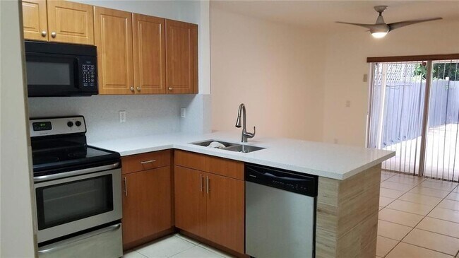 Building Photo - 20554 SW 93rd Ave