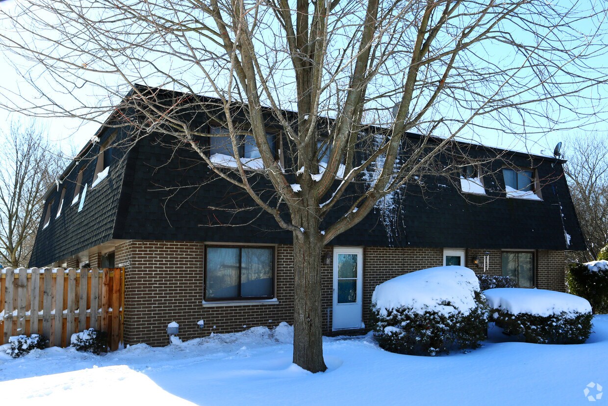 Foto del edificio - 964-970 N Fairfield Rd