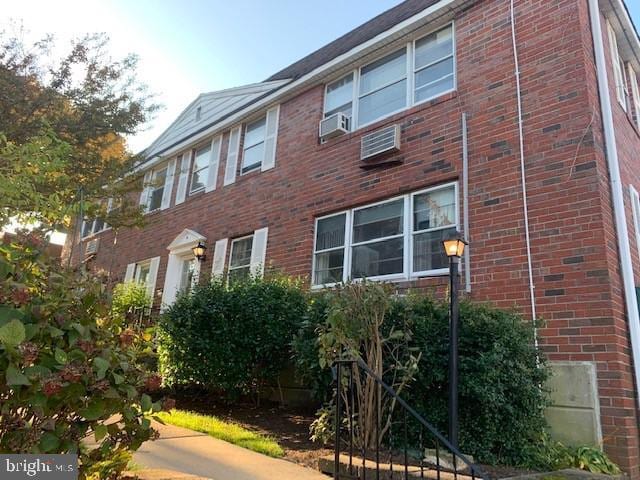 Primary Photo - 107 Rutgers Ave