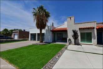 Building Photo - 5534 Oakbriar Cir