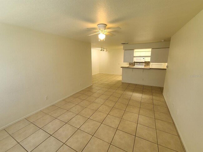 Building Photo - 36106 Lake Chase Blvd