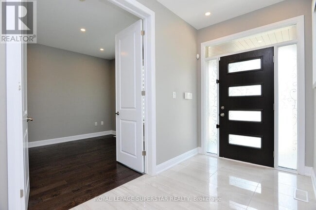 Building Photo - 236 Cherryhurst Rd