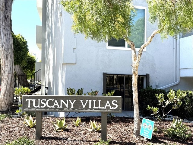 Foto del edificio - 8163 Redlands St