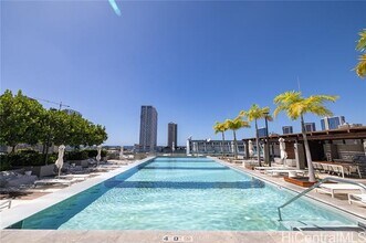 Building Photo - 888 Kapiolani Blvd