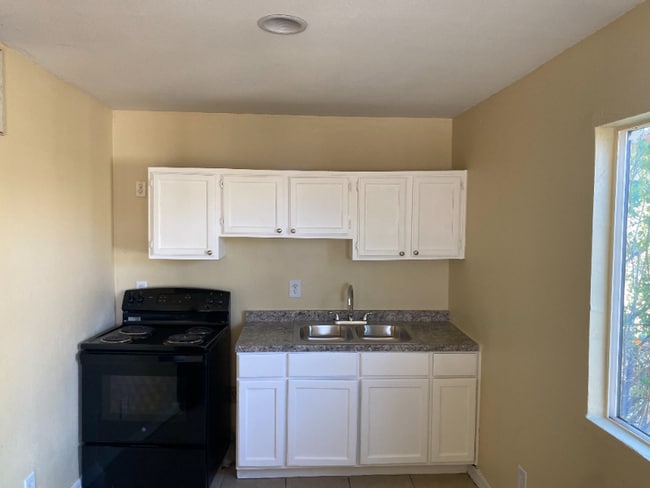 Photo - 10202 N 9th Ave Apartment