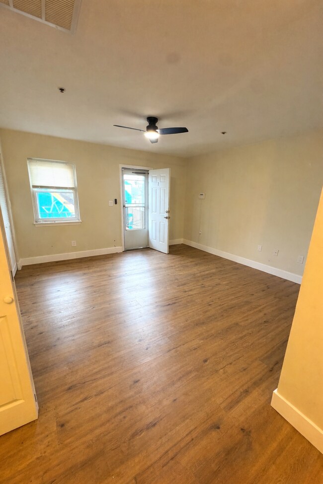 Foto del edificio - 1733 Guilford Ave