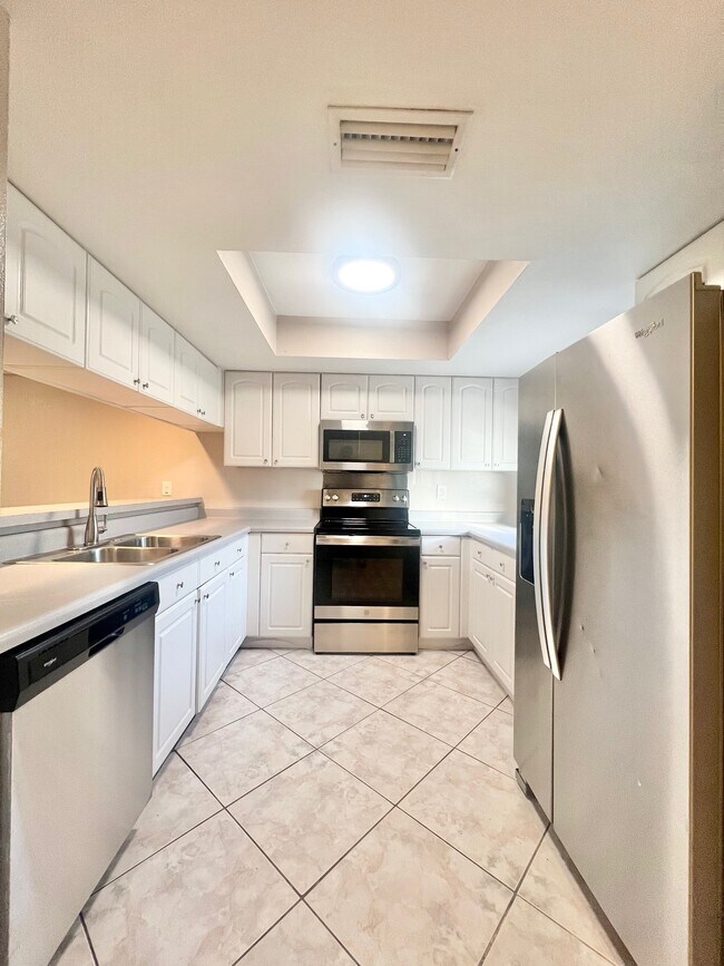 Building Photo - 1713 Azalea Ct