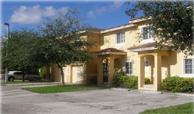 Primary Photo - Bernford Townhouse Community Apartments