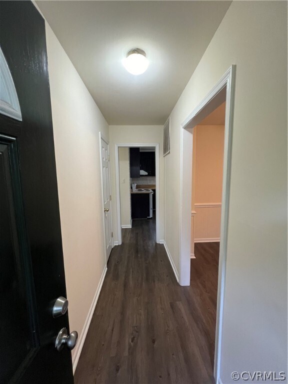 Building Photo - 4106 Robert E Lee Dr