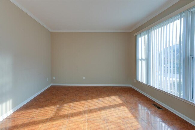 Building Photo - 1474 Lake Heights Cir