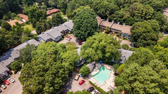 Building Photo - 1126 Weatherstone Dr NE