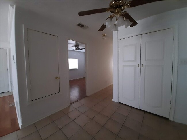Foto del edificio - 4542 Otterbury Dr