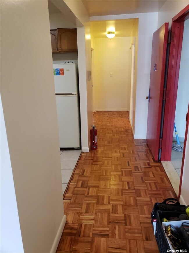 Foto del edificio - 48-82-82 37th St