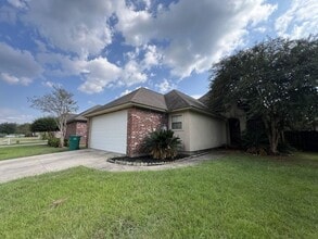 Building Photo - 2568 Middletowne Dr