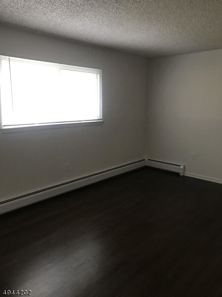 Foto del edificio - 156 US-46