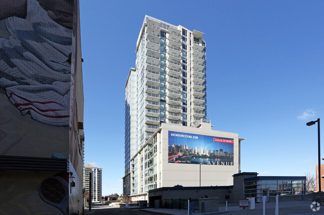 Building Photo - Avenue Condos