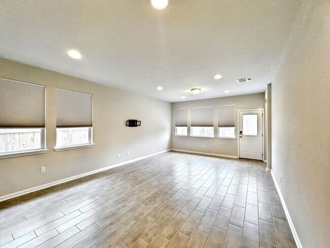 Foto del edificio - 12402 Zenyatta Dr