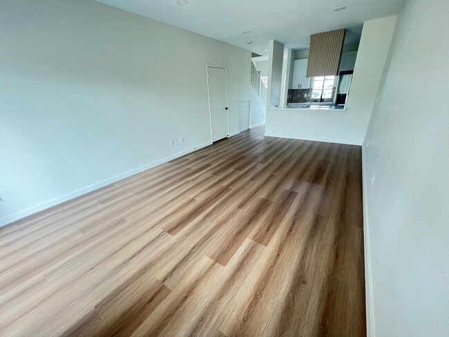 Photo - 94-690-690 Lumiauau St Townhome