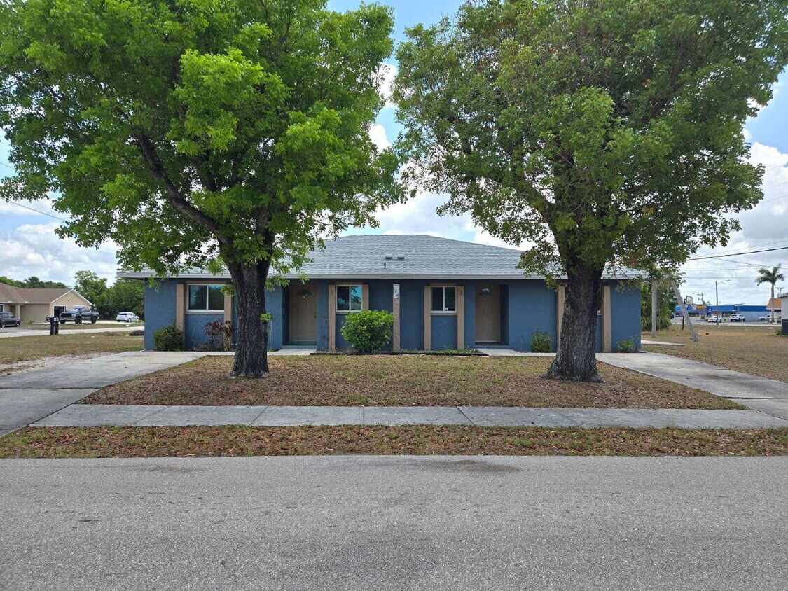 Primary Photo - 1202 SE 8th Terrace