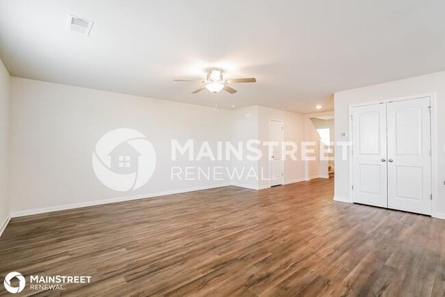 Building Photo - 545 Flannel Way, Zebulon, NC 27597