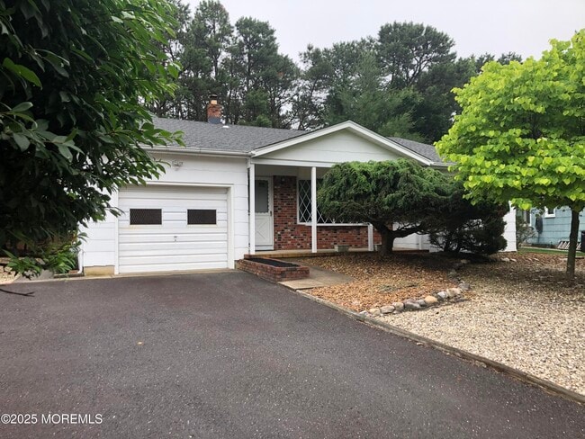 Building Photo - 24 Upton Ct