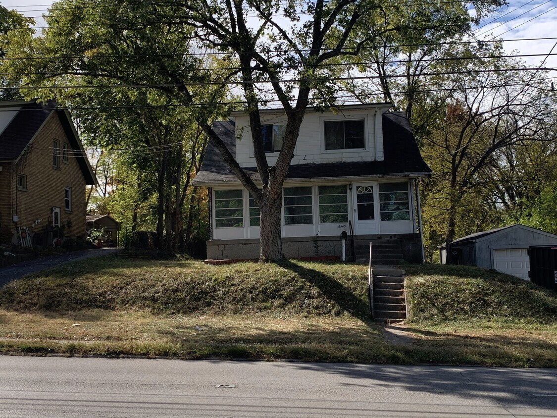 Primary Photo - 6543 Hamilton Ave
