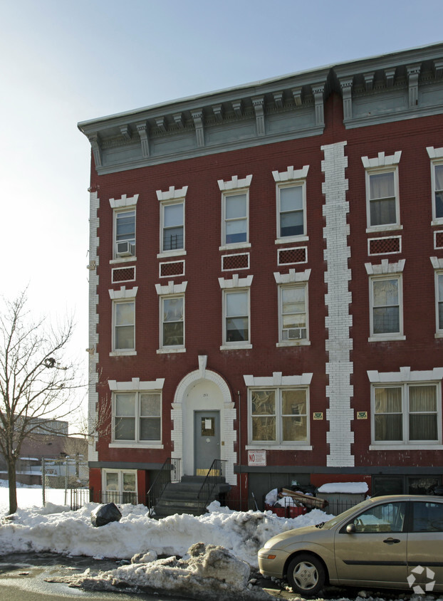 Foto del edificio - 711 Ocean Ave