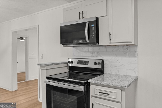 Building Photo - 72 Artillery Dr