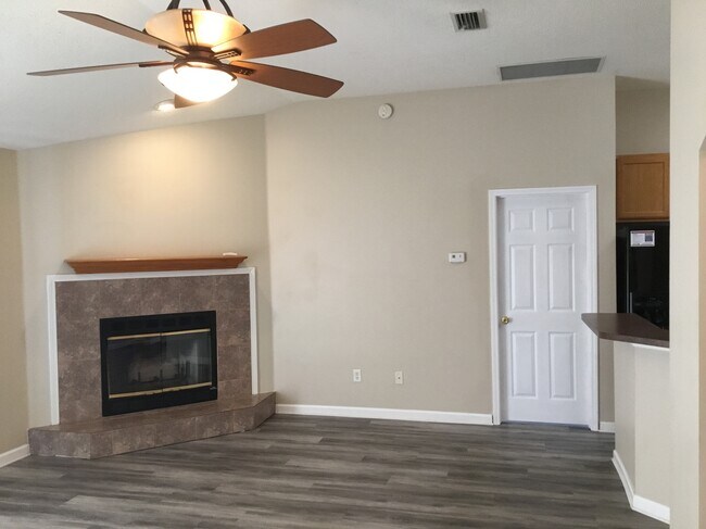 Building Photo - 861110 Worthington Dr