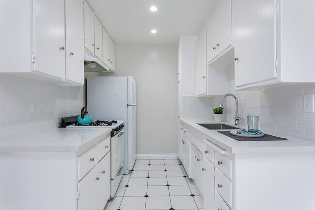 502 Naranja # 12 Planta alta - Orange Point Apartments