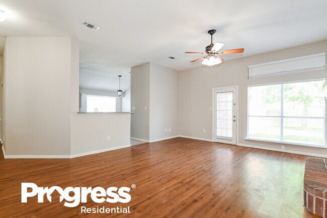 Building Photo - 1500 Sage Ct