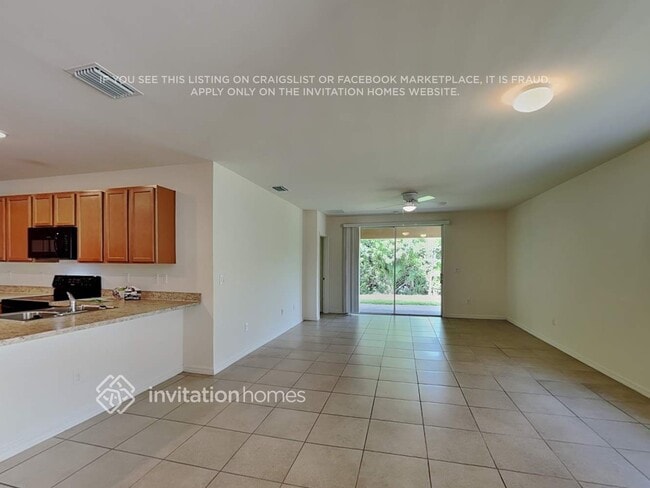 Foto del edificio - 7545 W Lenox Cir