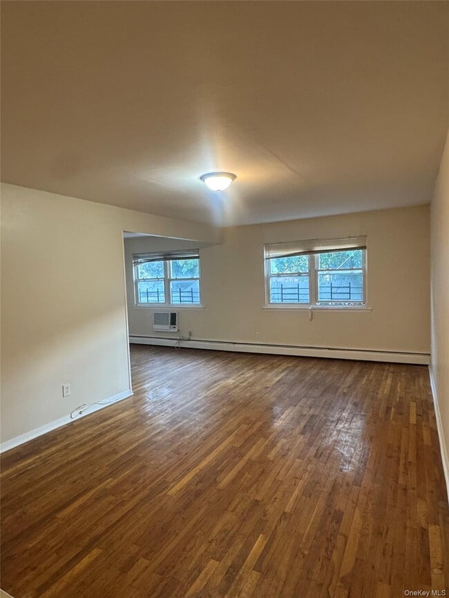Building Photo - 148-56 262nd Pl