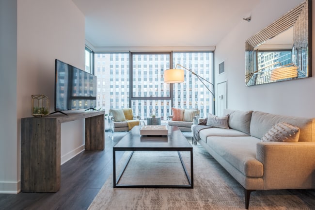 Photo - 230 W Hubbard St Apartment