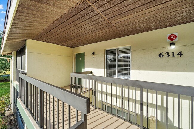 Building Photo - 6314 Chasewood Dr