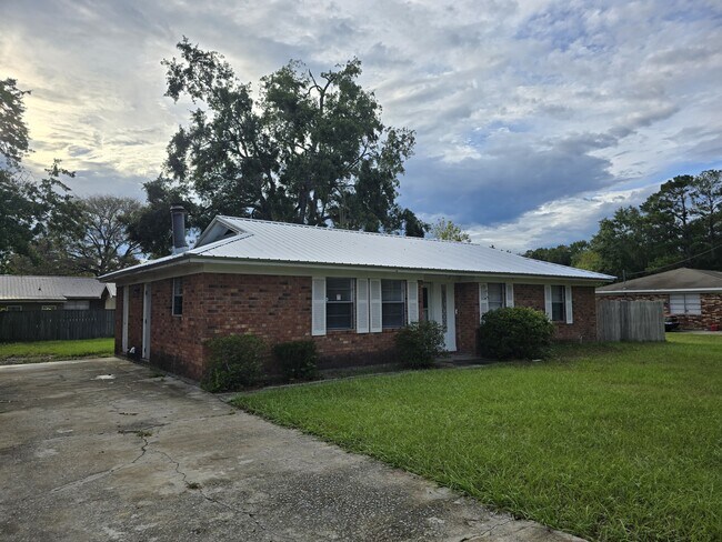 Building Photo - 408 S Orange Edwards Blvd