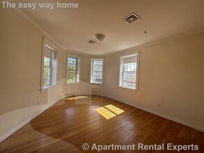 Building Photo - 4 Bishop Allen Dr