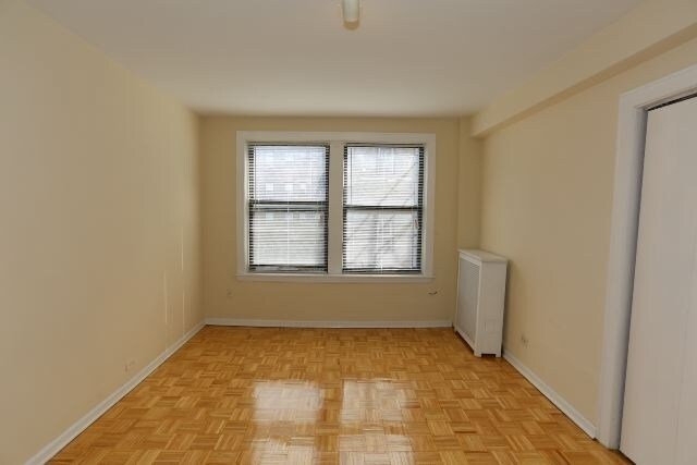 Foto del edificio - 744 W Belmont Ave