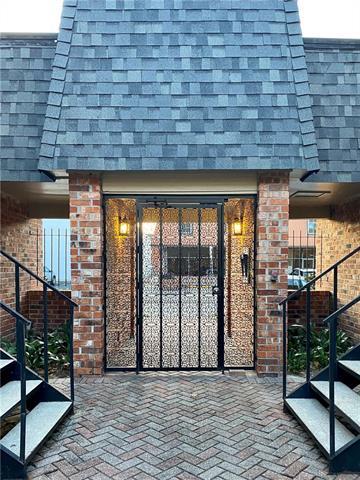 Building Photo - 2521 Metairie Lawn Dr