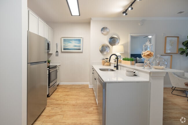 2BR, 2BA-909SF-Kitchen - Evergreen at Five Points