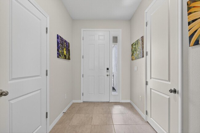 Foto del edificio - 4 Bedroom / 2 Bath House