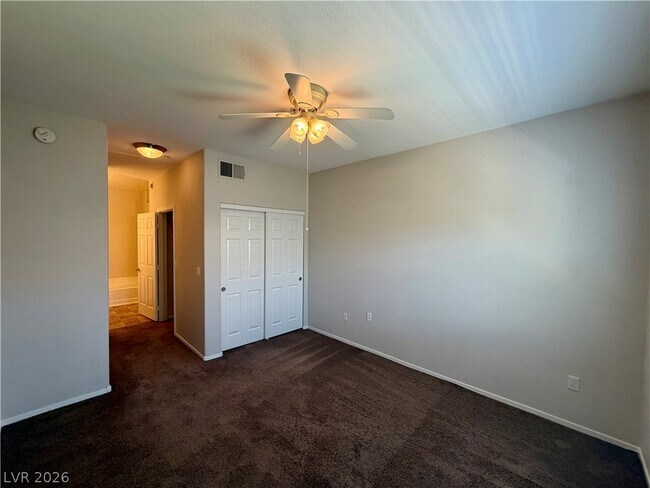 Foto del edificio - 2291 W Horizon Ridge Pkwy